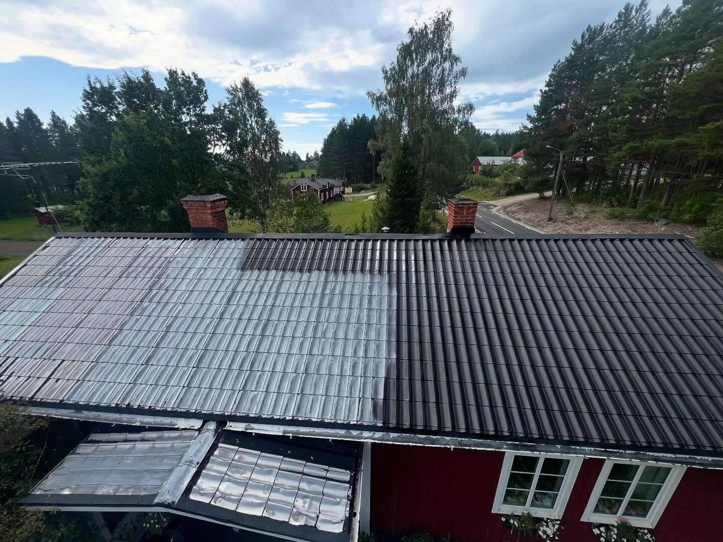 En taktvätt förlänger livet på ditt tak